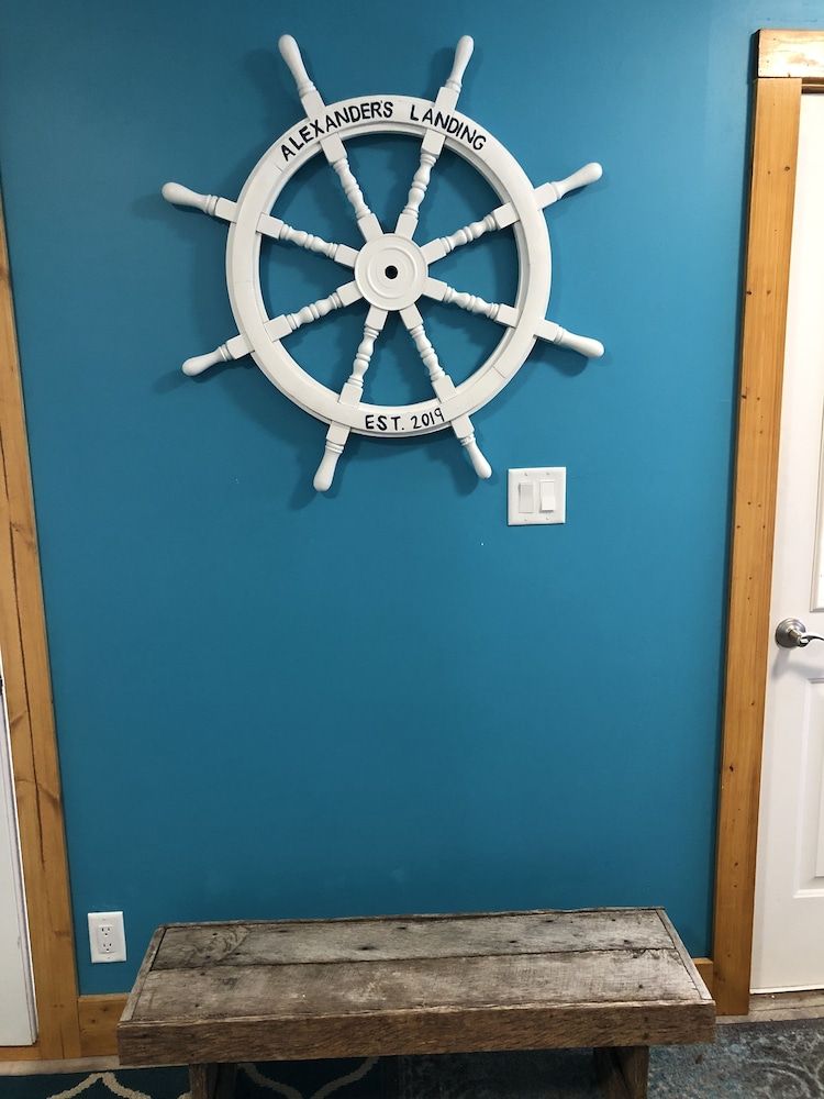 Alexanders Landing 2