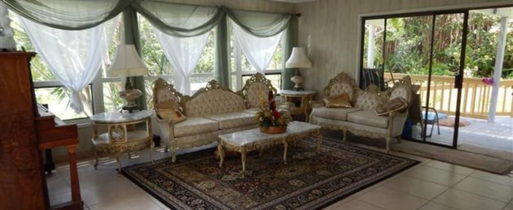 Fern Forest Getaway 2