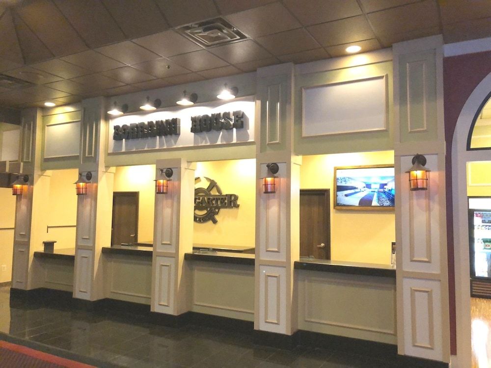 Red Garter Hotel & Casino by Red Lion Hotels 2