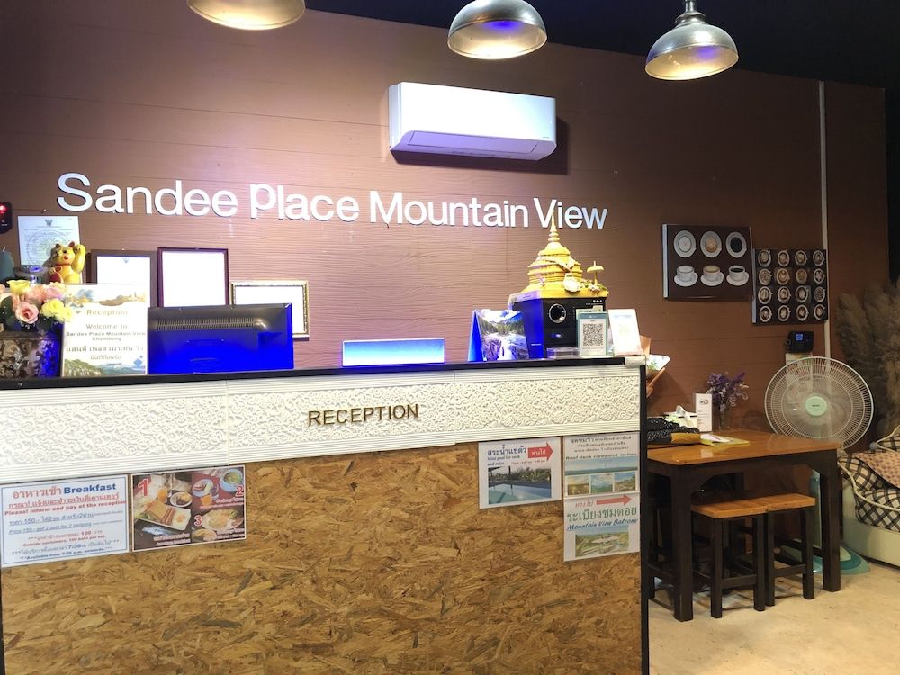 Sandee Place Mountain View Chomthong -1 estrelas em Chom Thong