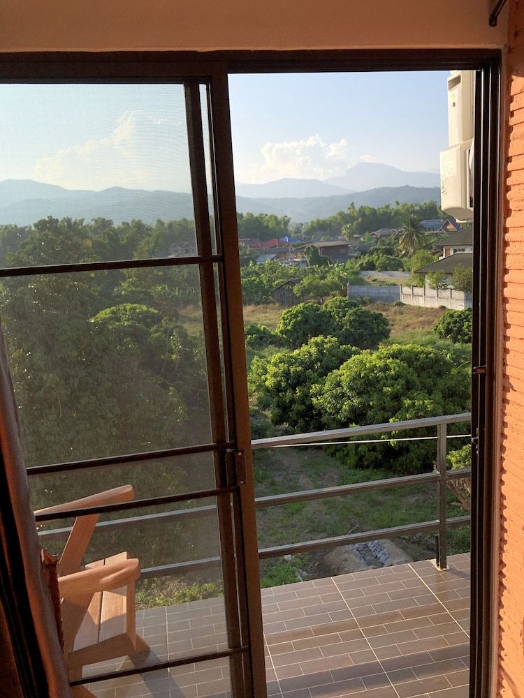 Sandee Place Mountain View Chomthong 3