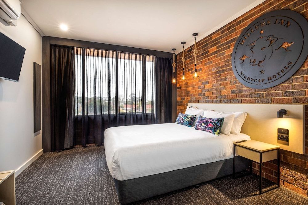 Nightcap at Millers Inn 3 stelle a Altona