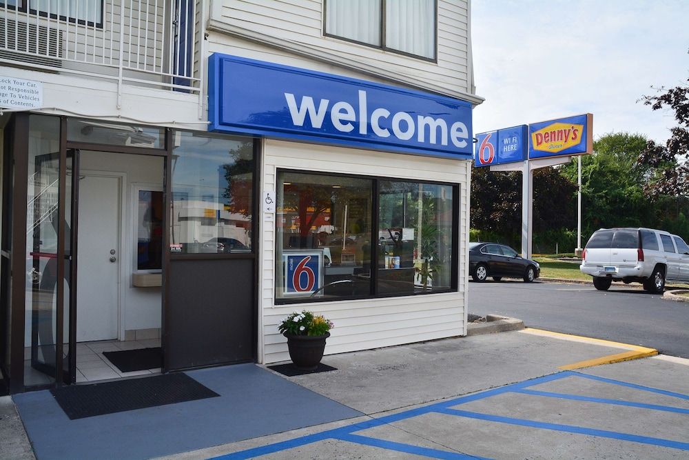 Motel 6 Southington, CT - Hartford 2 estrelas em Southington