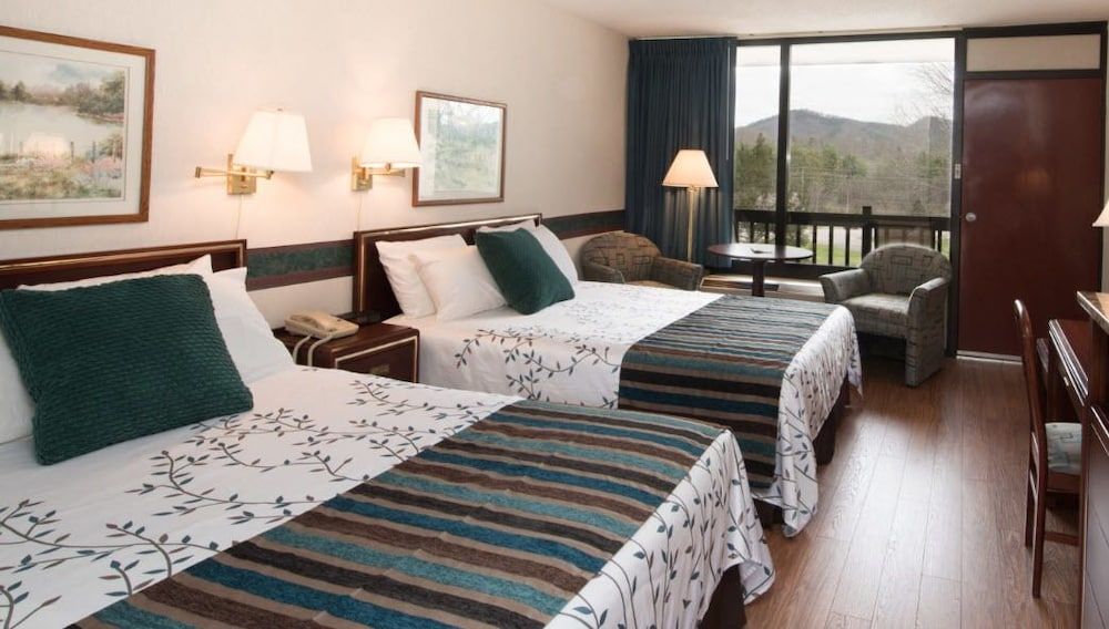 Highland Manor Inn 3