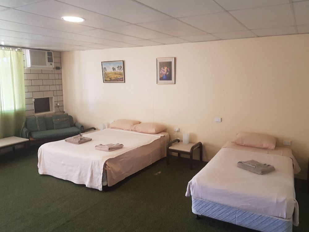 Leichhardt Hotel Motel 2