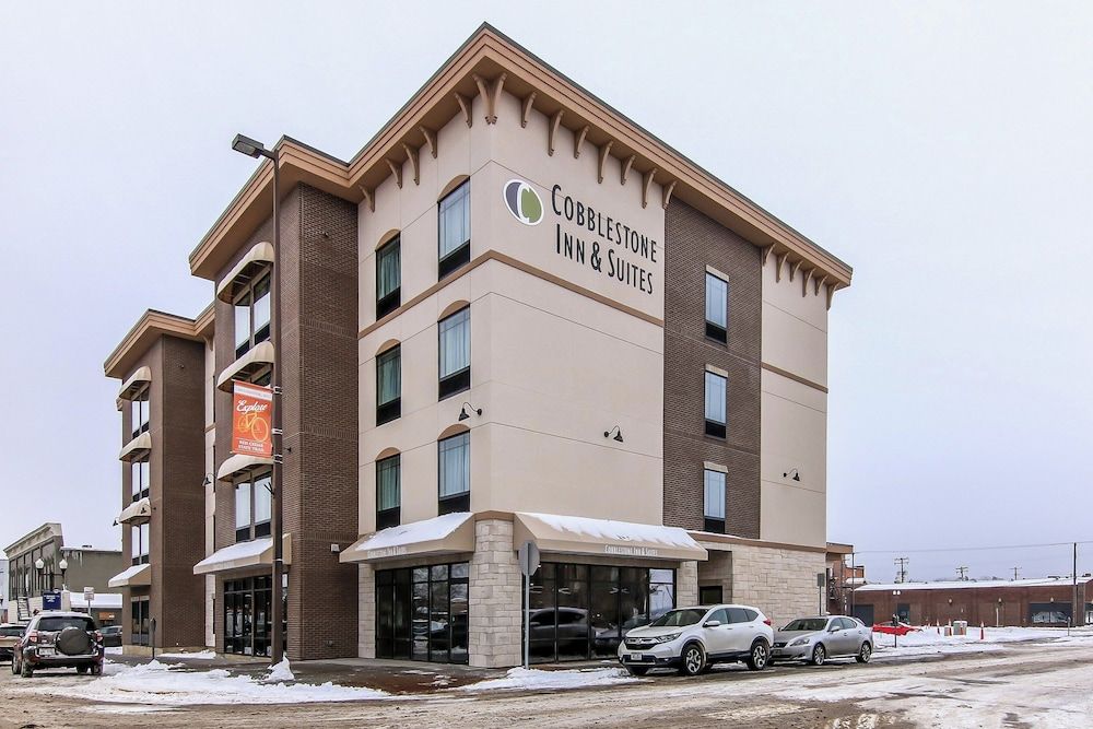 Cobblestone Inn & Suites at UW Stout Downtown Menomonie 3 estrelas em Menomonie