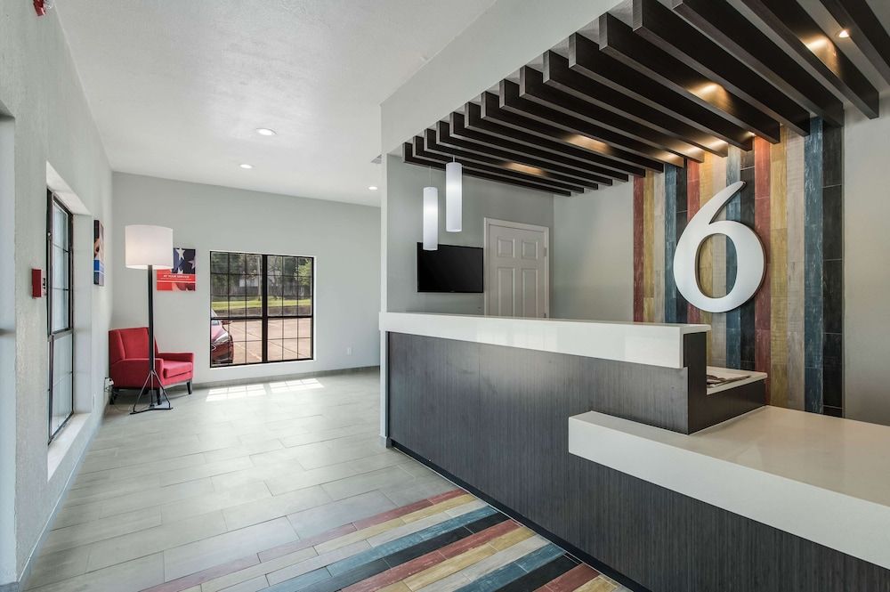 Motel 6 Kilgore, TX 3