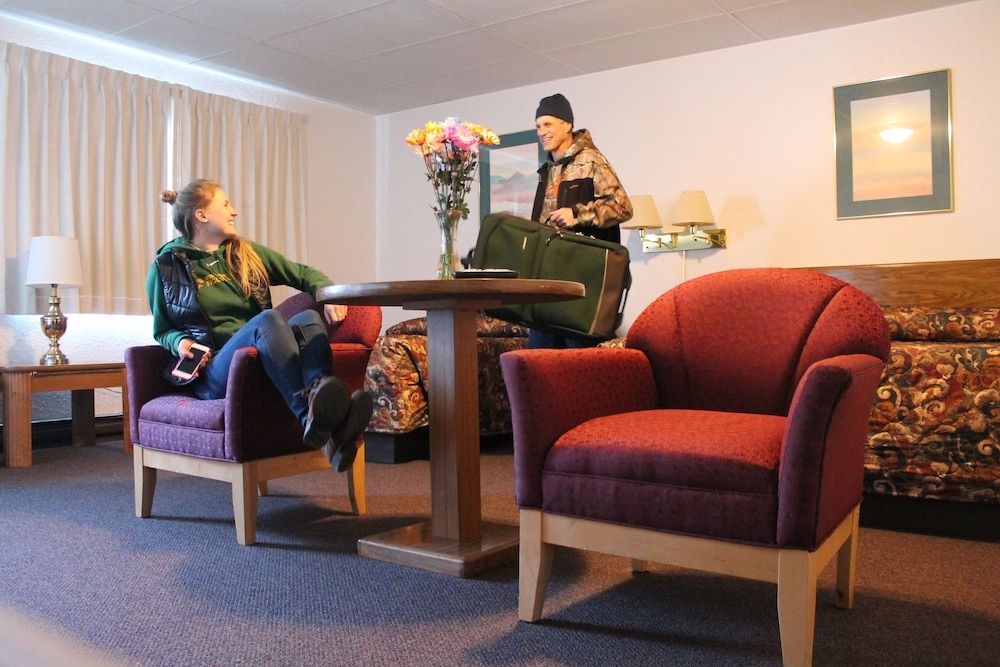 Budget Host Crestview Inn 3