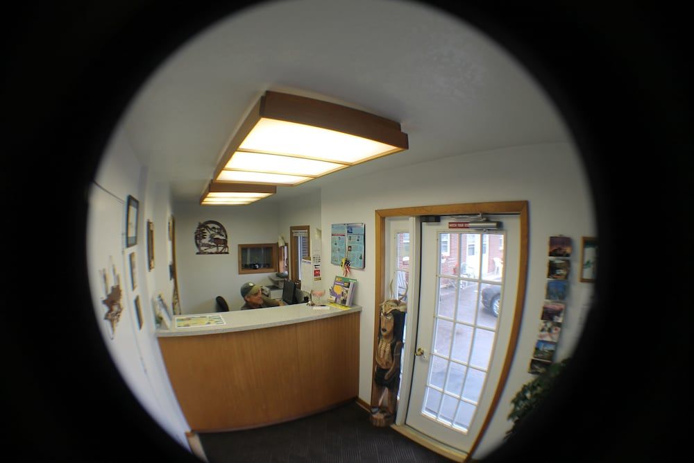 Budget Host Crestview Inn 2