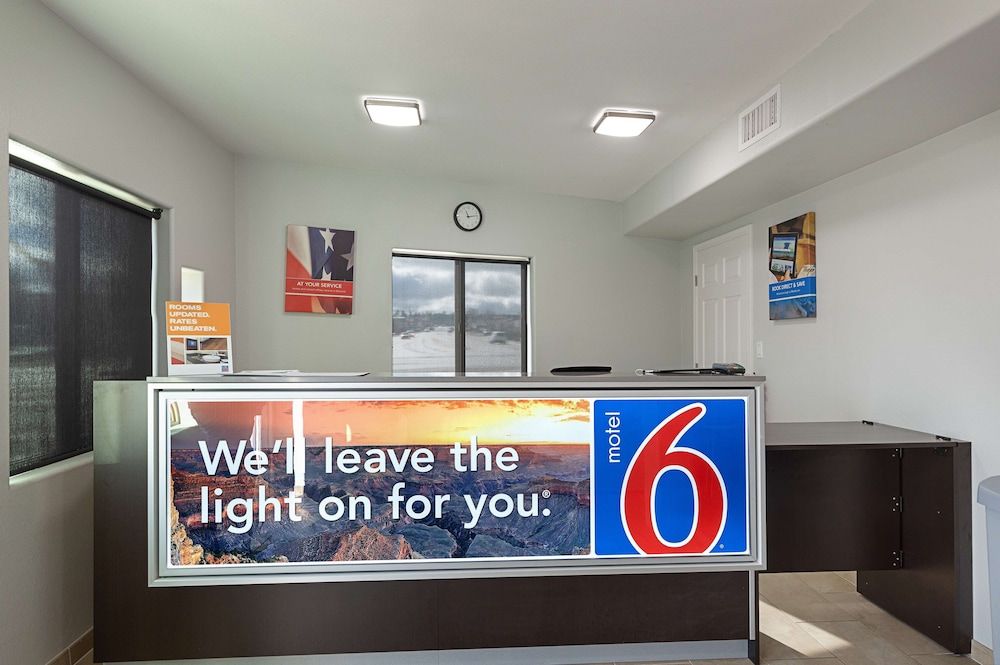Motel 6 Show Low, AZ 3