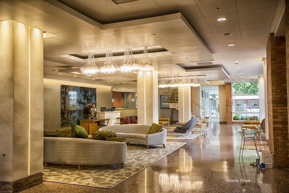 The Fredonia Hotel and Convention Center 3