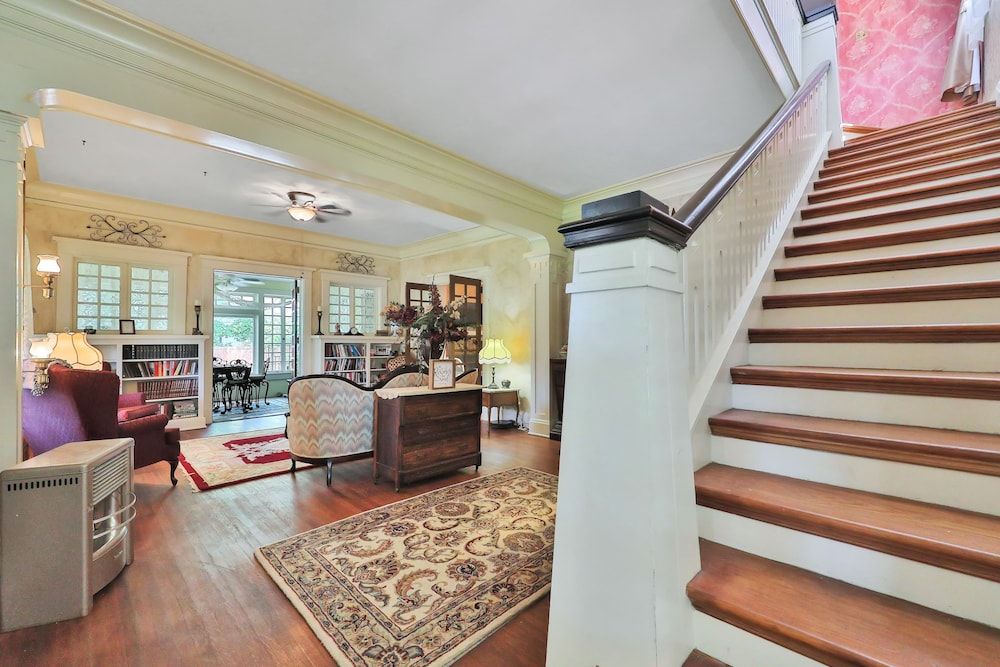 The Lancaster Manor Bed And Breakfast 3