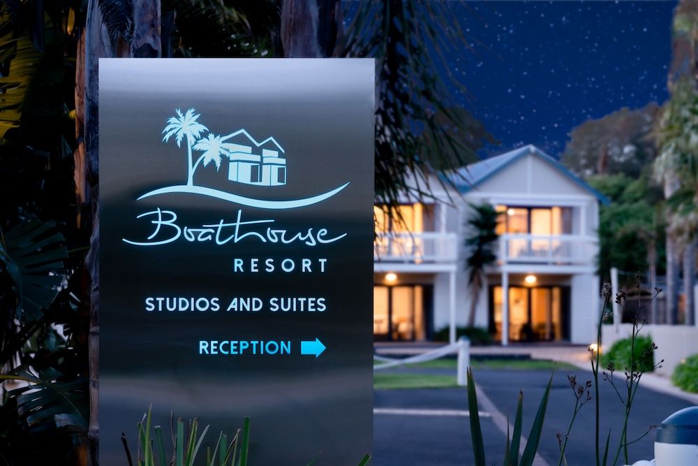 Boathouse Resort Studios & Suites 2