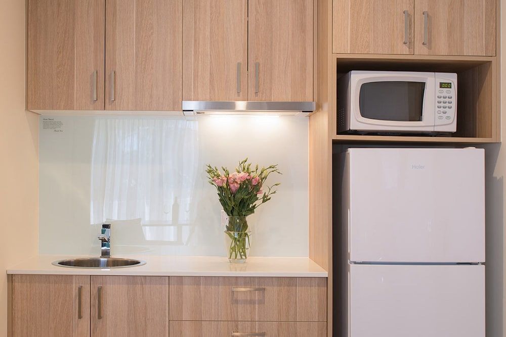 Boathouse Resort Studios & Suites 3