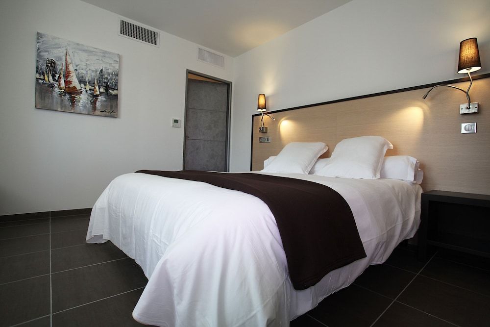 Hôtel Restaurant les Pielettes 2 estrelas em Le Rove