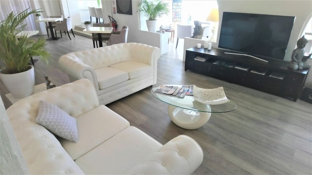 Les Jardins de Bormes, adult-only hotel with sauna & jacuzzi 2