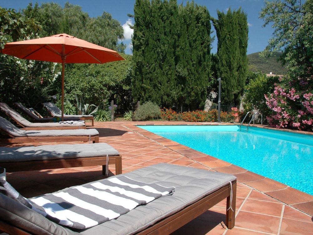 Chambres D'hôtes Le Vieux Logis -1 estrelas em La Farlède