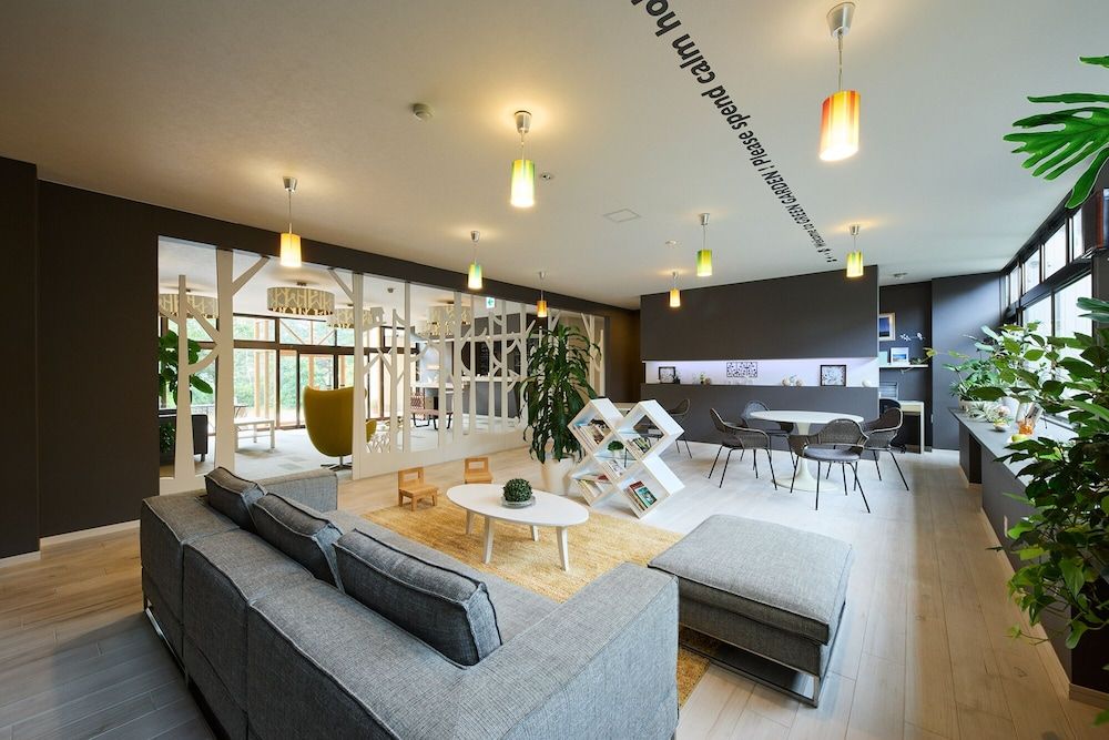 Holiday House Green Garden 2