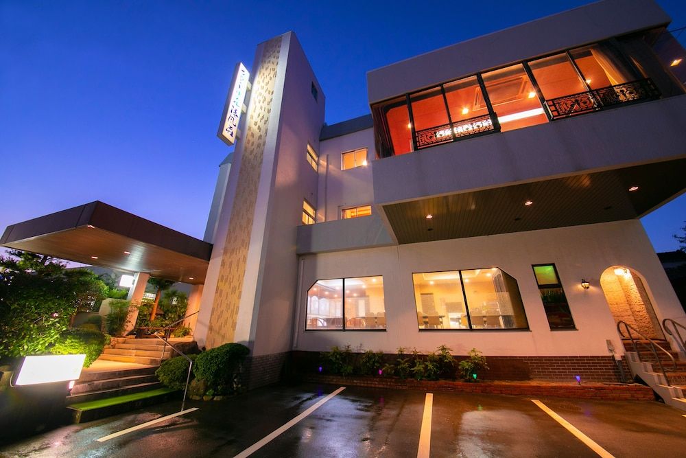 Grand Hotel Seifuso -1 estrelas em Ōmuta