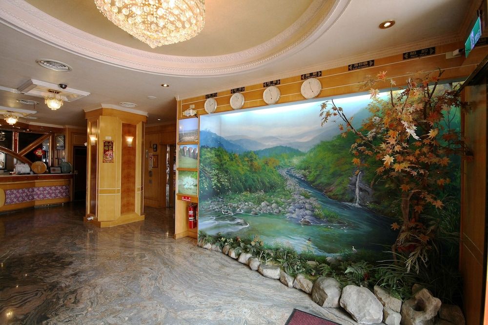 Wang Fu Hotel 3