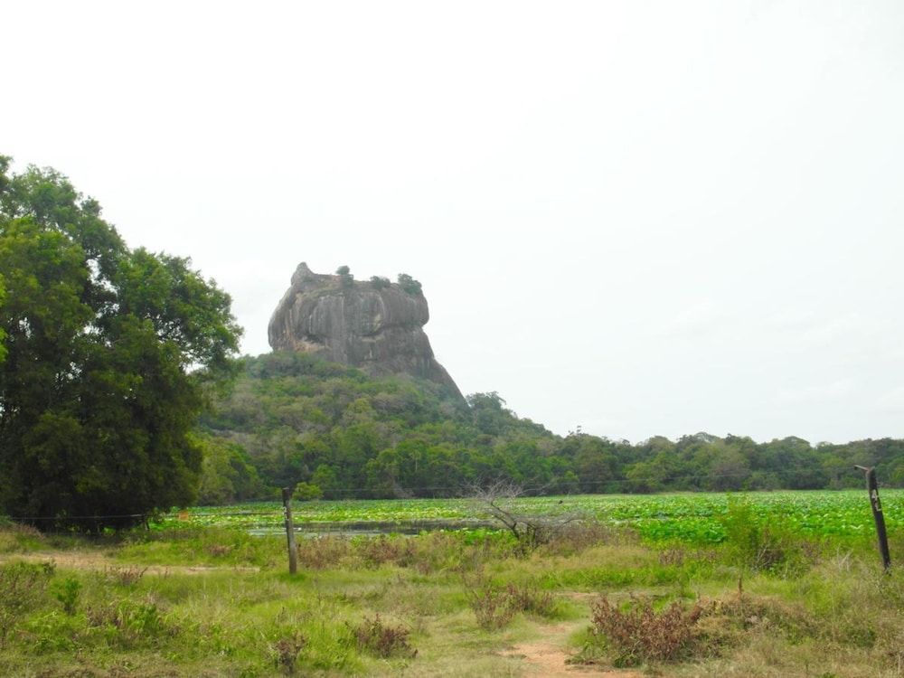 Sigiri Lakshan Home Stay -1 estrellas en Sigiriya