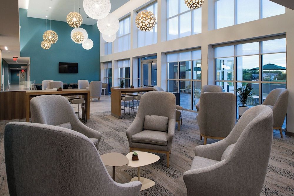 Element Overland Park 2