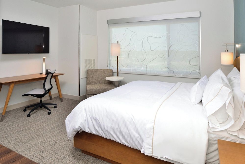 Element Overland Park 3