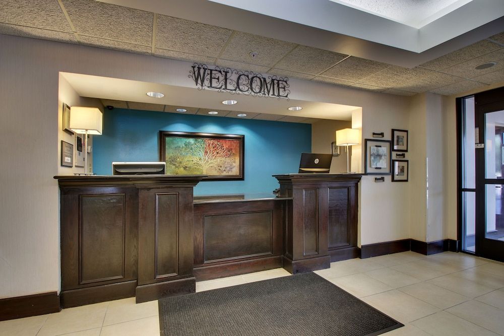 Wingfield Inn & Suites 2