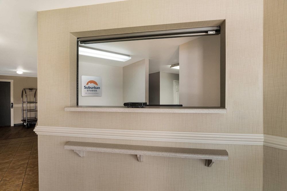 Suburban Studios Denver Central-Arvada 2