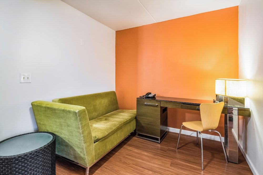 Motel 6 Tinton Falls, NJ – Neptune 2