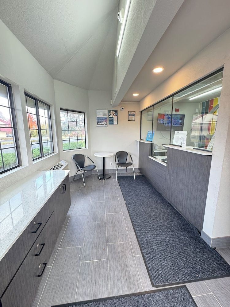 Motel 6 Enfield, CT - Hartford 2