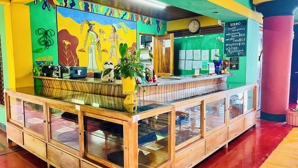 Lake Arenal Hotel, Brewery & Farm 2