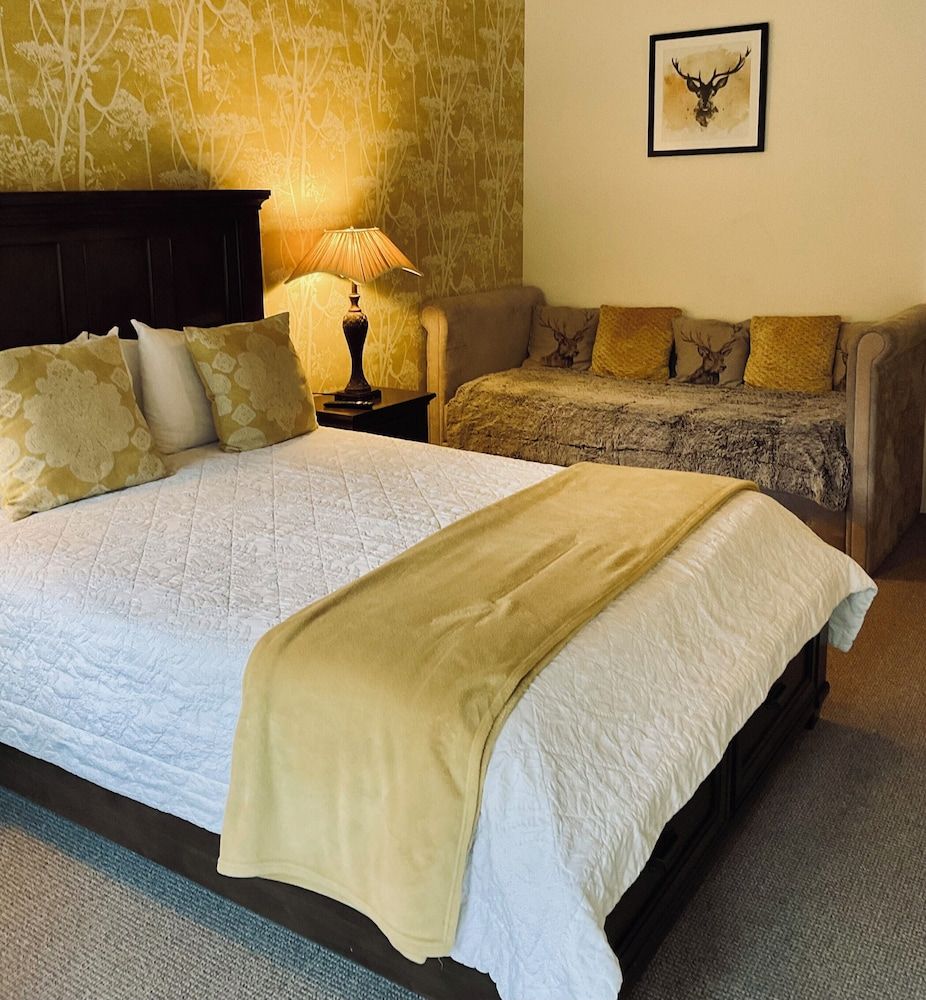 Blenkinsopp Castle Inn 2