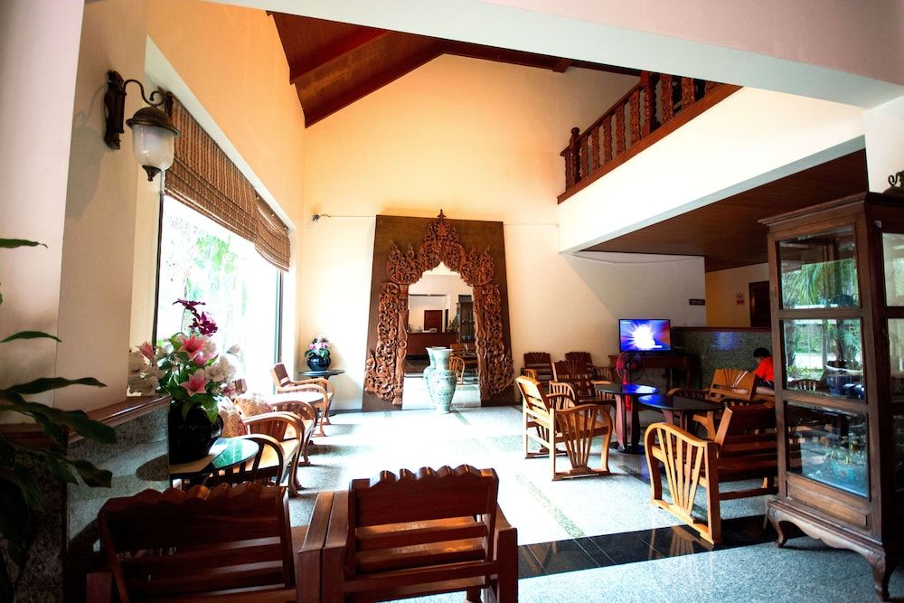 Tak Andaman Resort & Hotel 3