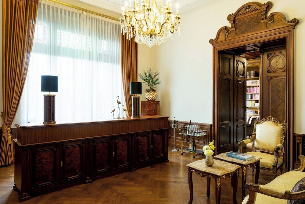 Schloss Lieser, Autograph Collection 2