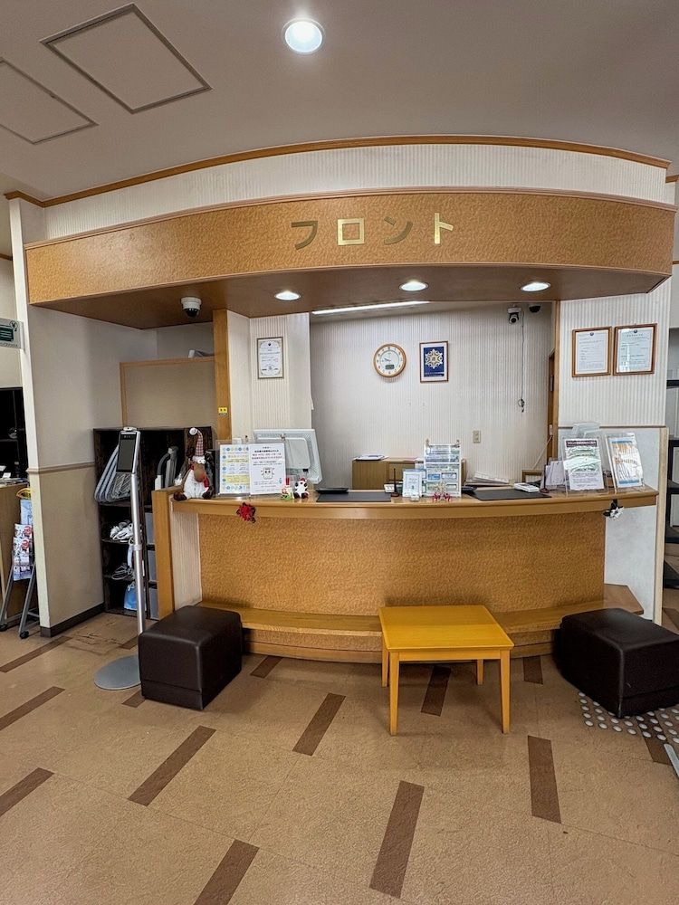 HOTEL CROWN HILLS TSUCHIURAEKIHIGASHI 2