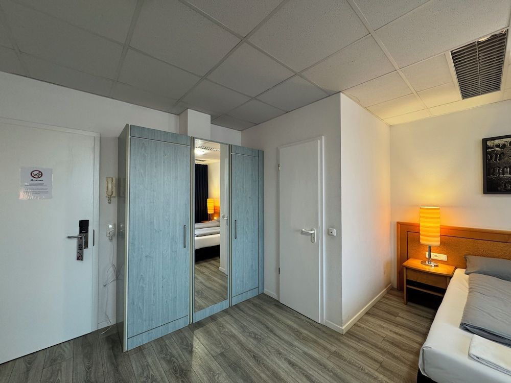 Parkhotel Viktoria 3