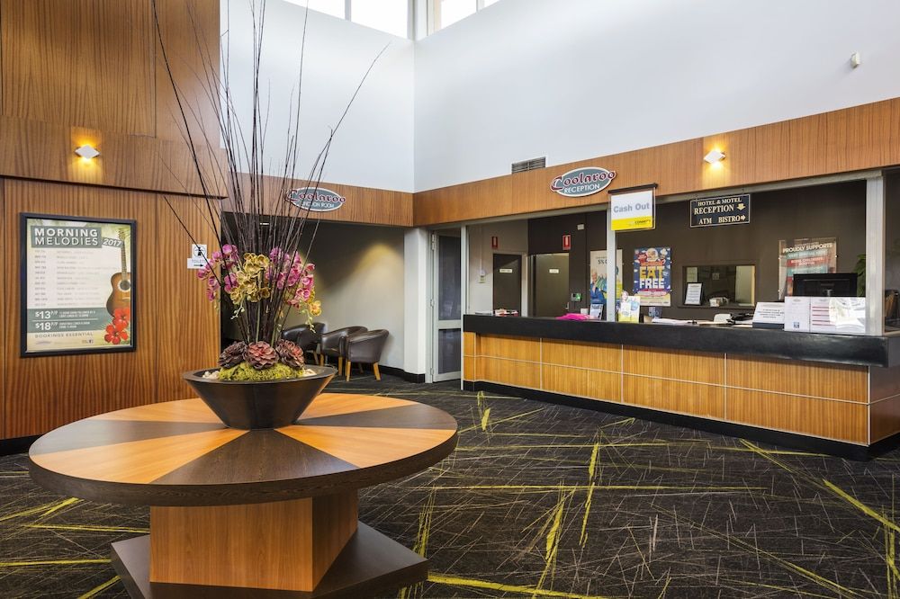 Nightcap at Coolaroo Hotel 2