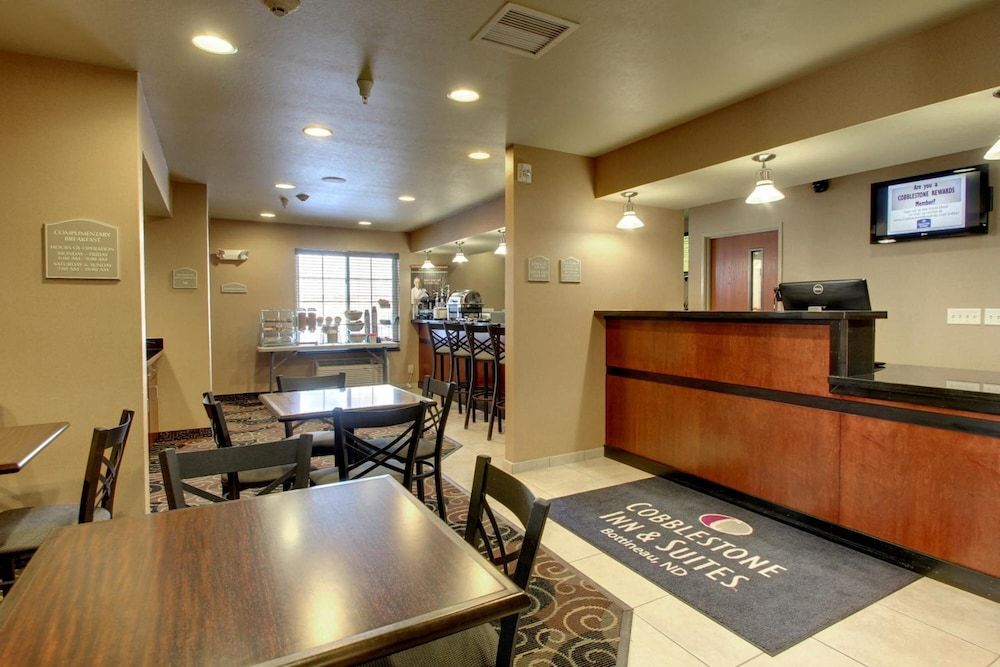 Cobblestone Inn & Suites - Bottineau 2