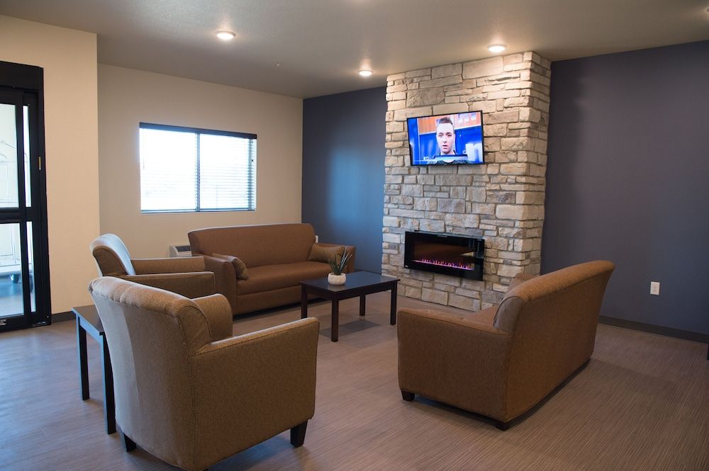 Cobblestone Inn & Suites - Forest City 3