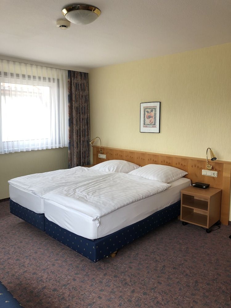 Landgasthaus Zur Linde 2