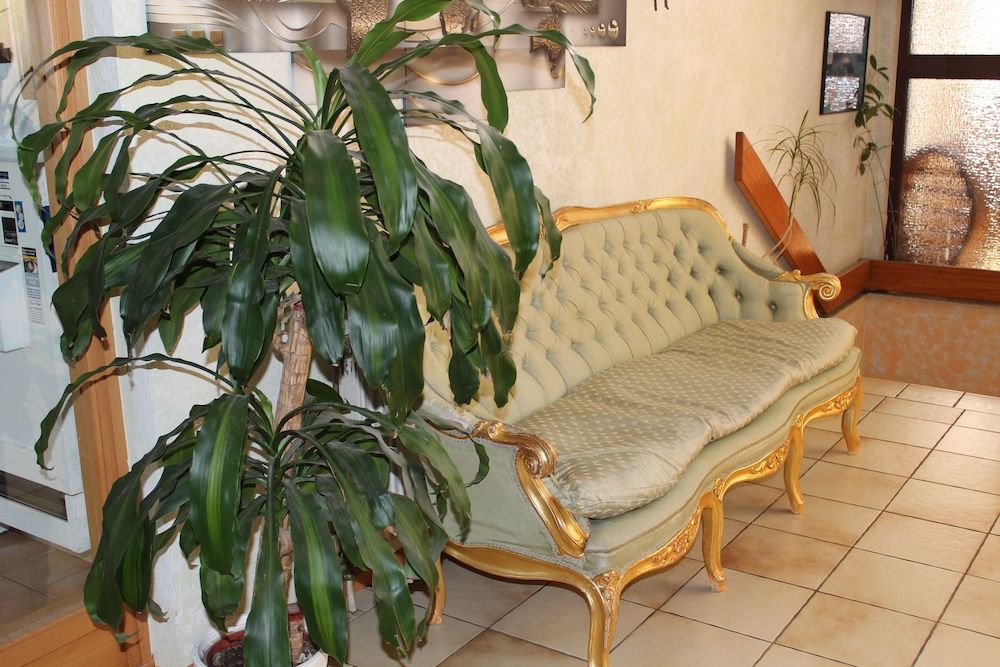 Zum Goldenen Wagen 2