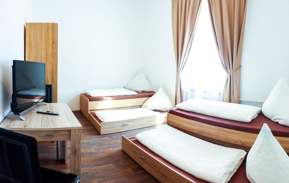 FMM Hostel 3
