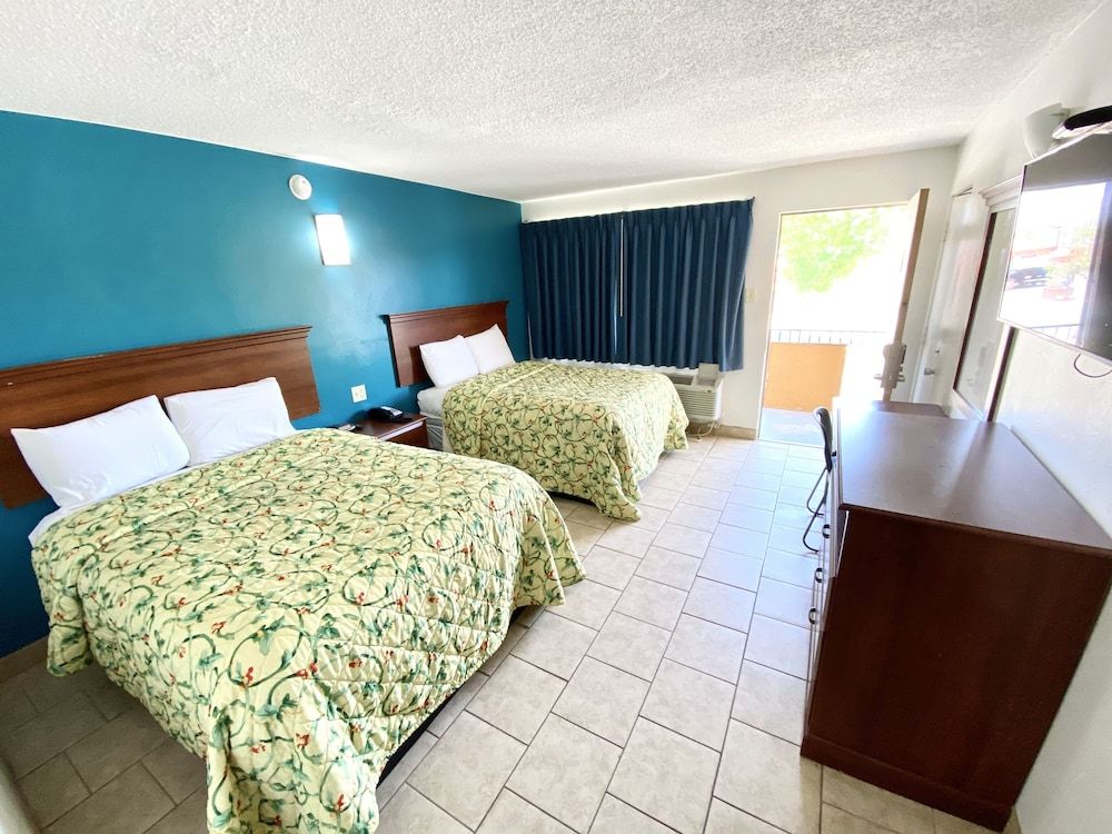 Budget Inn 3