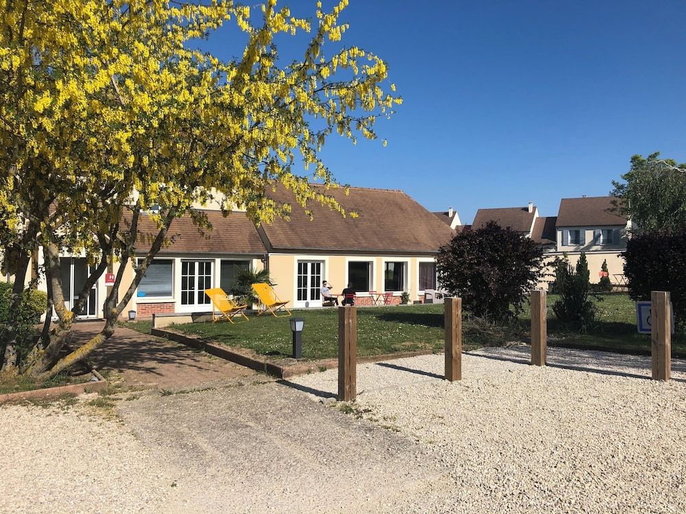 Hôtel HAPY 3 estrelas em Houdan