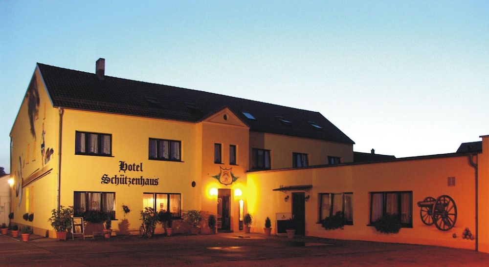 Hotel Schützenhaus 3 estrelas em Brück