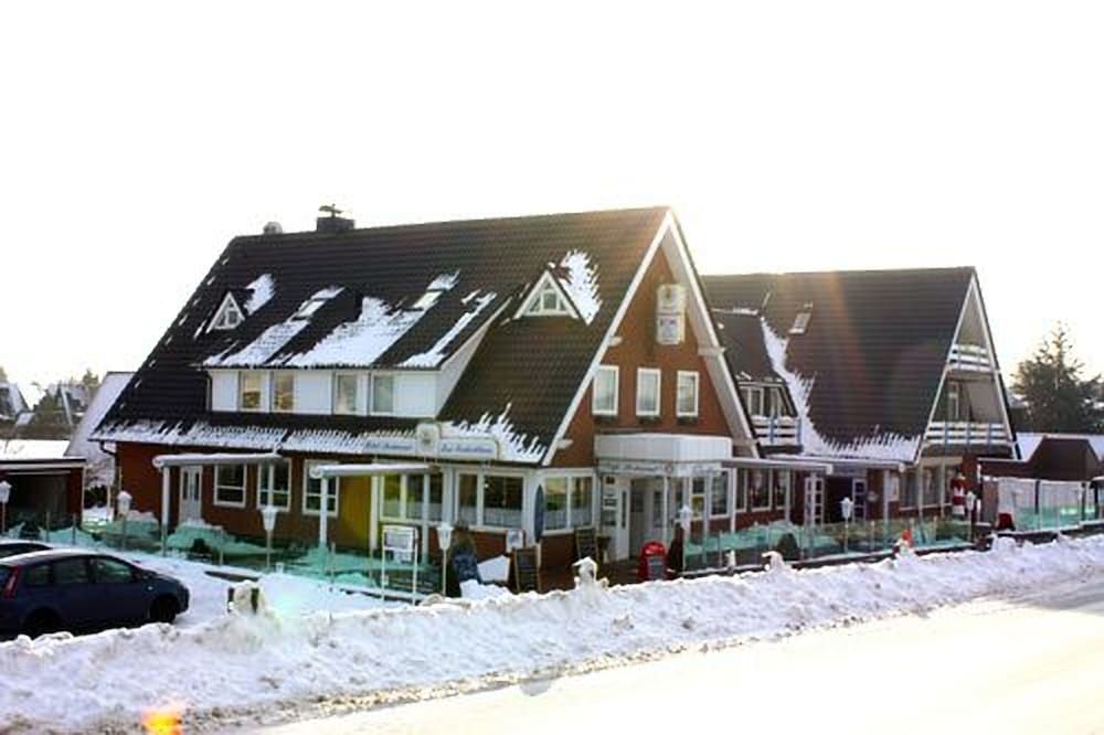 Hotel zur Fischerklause -1 estrelas em Fedderwardersiel