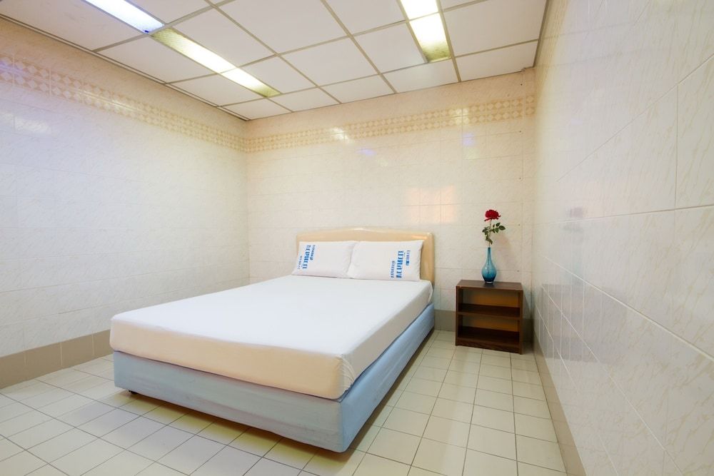 Bualuang Angthong Hotel 3