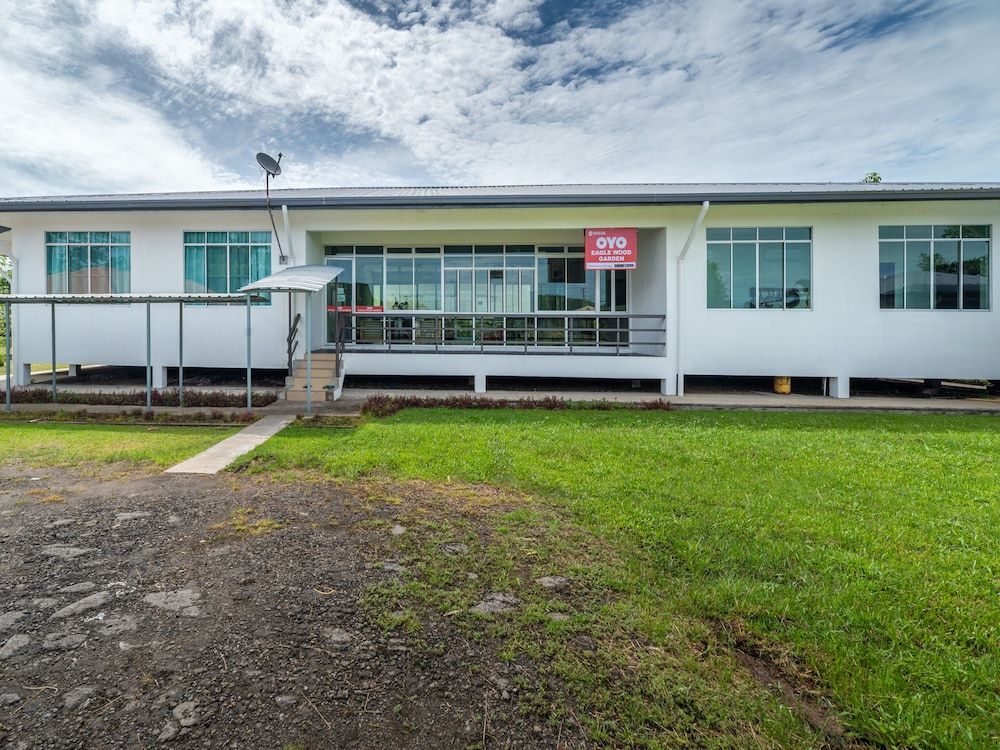 OYO 90036 Eagle Wood Garden 2 étoiles à Membakut