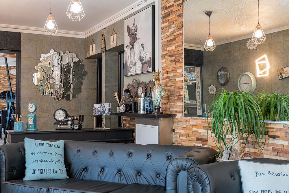 Hôtel Restaurant L'Horloge Gourmande 2